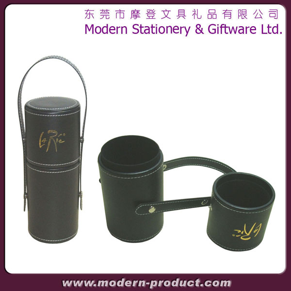 High quality graceful round leather Wine carrier